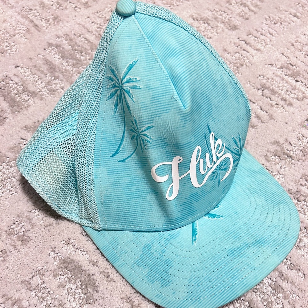 Bright teal palm tree Huk cap